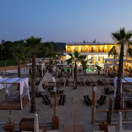 Linari Sea & Hotel *