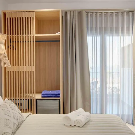 Linari Sea & Hotel *